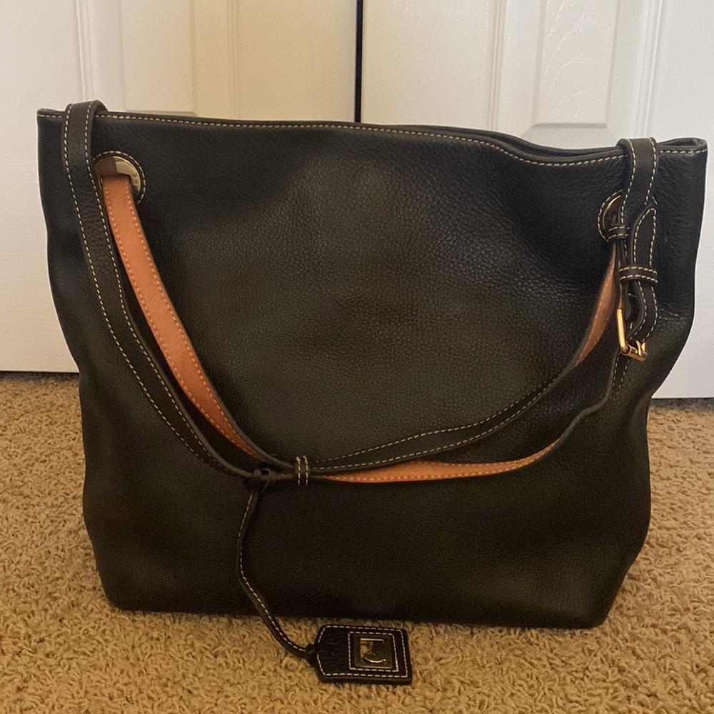Black Dooney & Bourke purse - Picture 2 of 5